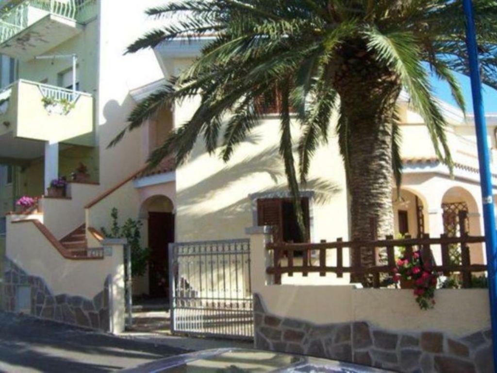 Casa In Riva Al Mare Lägenhet Cala Gonone Exteriör bild